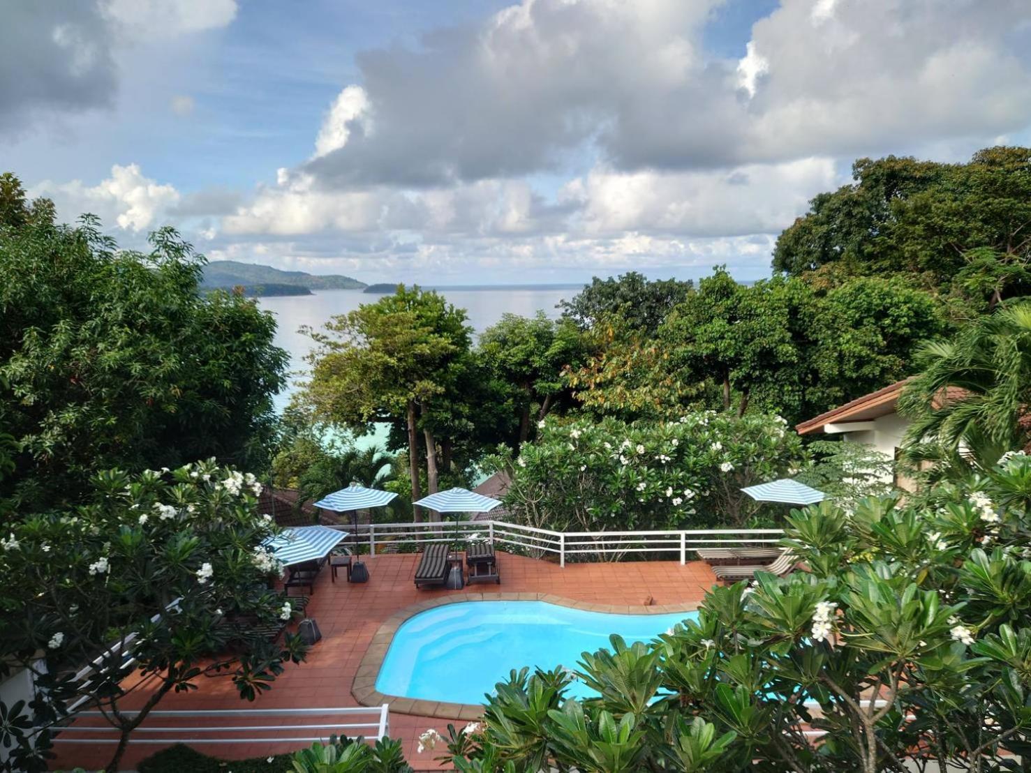 On The Hill Karon Resort Exterior foto